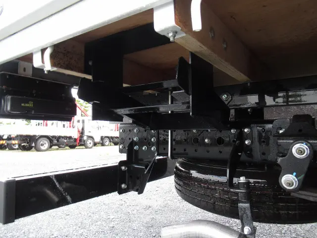 三菱 キャンター 2RG-FEAVO(2WD)の写真24