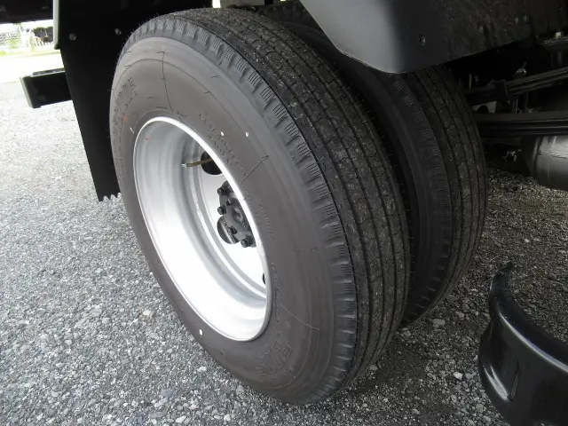 三菱 キャンター 2PG-FEB80(2WD)の写真36