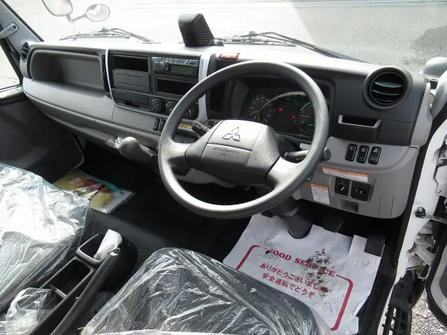 三菱 キャンター 2PG-FEB80(2WD)の写真4