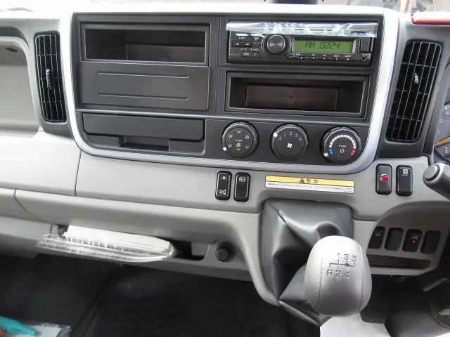 三菱 キャンター 2PG-FEB80(2WD)の写真10