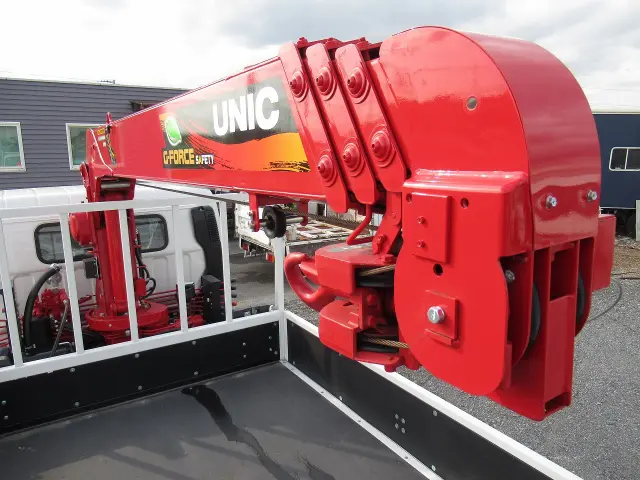 三菱 キャンター 2PG-FEB80(2WD)の写真16