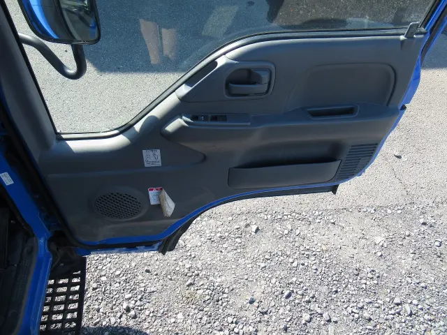 いすゞ エルフ TPG-NJR85AD(2WD)の写真6