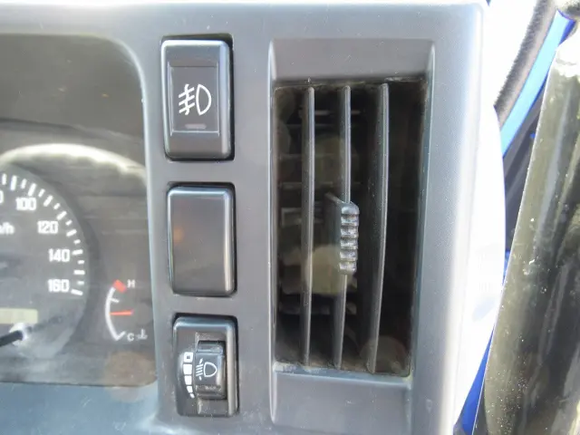 いすゞ エルフ TPG-NJR85AD(2WD)の写真9