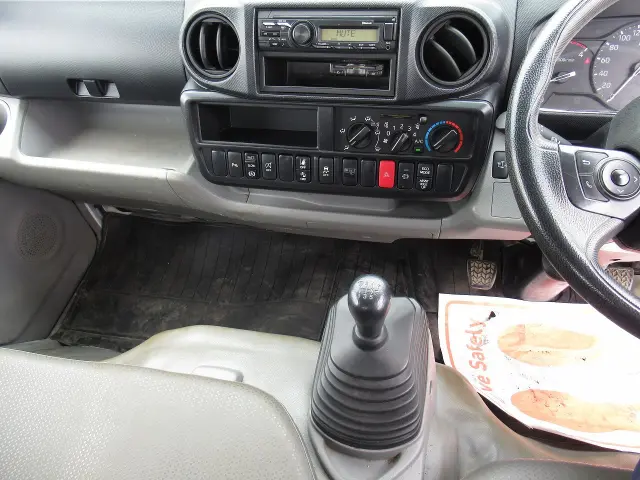 日野 デュトロ 2RG-XZU600T(2WD)の写真10