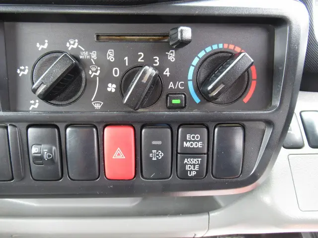 日野 デュトロ 2RG-XZU600T(2WD)の写真12