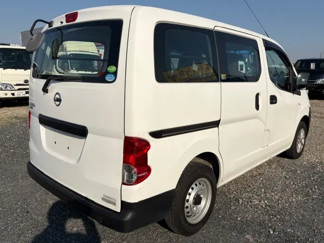 日産 バネットバン DBF-VM20(2WD)の写真6