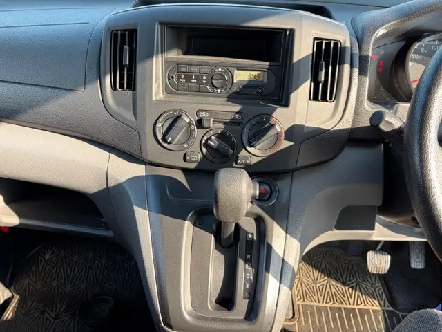 日産 バネットバン DBF-VM20(2WD)の写真13