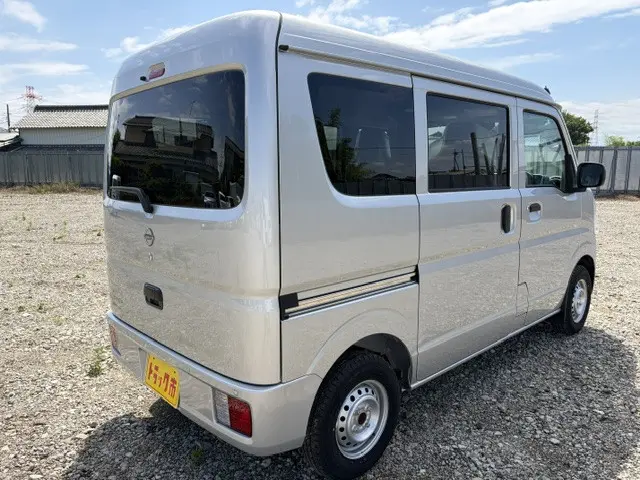日産 クリッパーバン 5BD-DR17V(2WD)の写真6