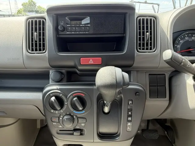 日産 クリッパーバン 5BD-DR17V(2WD)の写真13