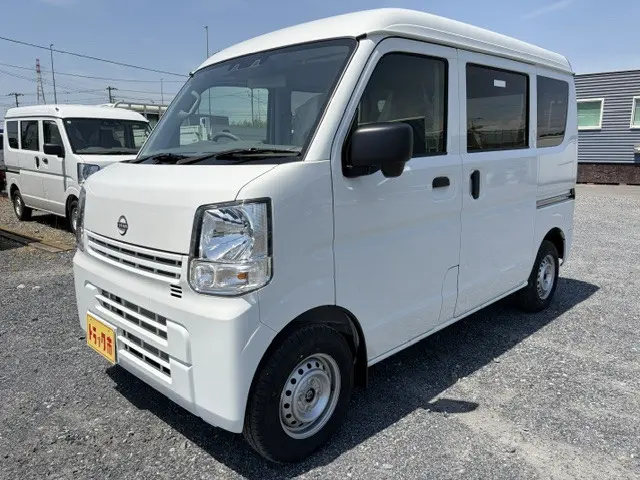 日産 クリッパーバン 5BD-DR17V(4WD)の写真1