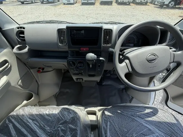日産 クリッパーバン 5BD-DR17V(4WD)の写真12