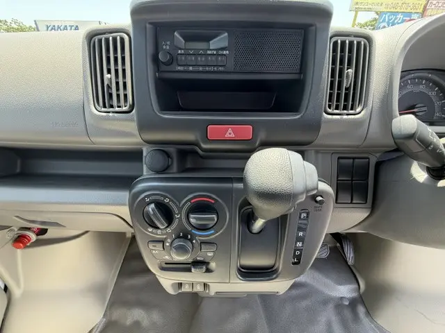 日産 クリッパーバン 5BD-DR17V(4WD)の写真13