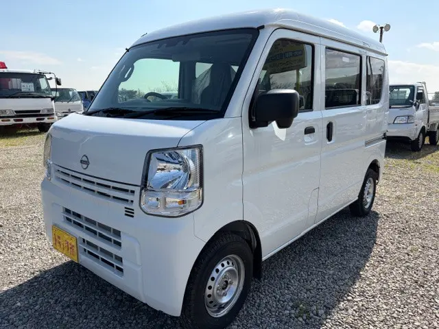 日産 クリッパーバン 5BD-DR17V(4WD)の写真1