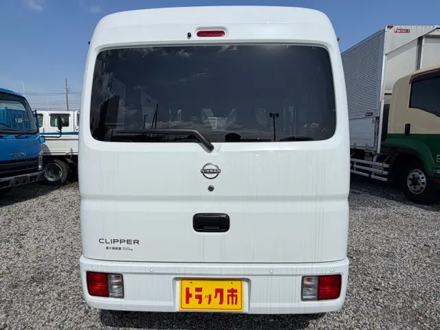 日産 クリッパーバン 5BD-DR17V(4WD)の写真5