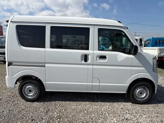 日産 クリッパーバン 5BD-DR17V(4WD)の写真7