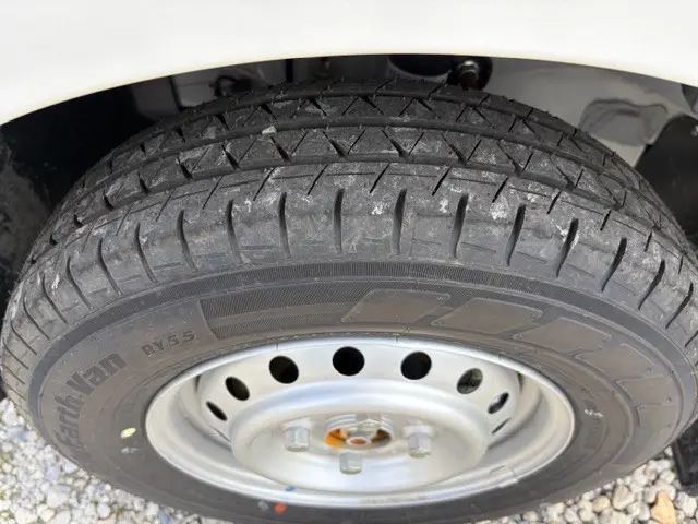 日産 クリッパーバン 5BD-DR17V(4WD)の写真22