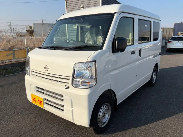 日産 クリッパーバン 5BD-DR17V(4WD)の写真1