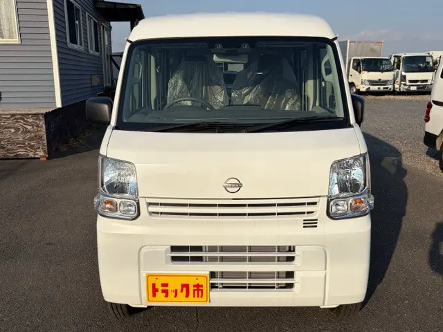日産 クリッパーバン 5BD-DR17V(4WD)の写真2