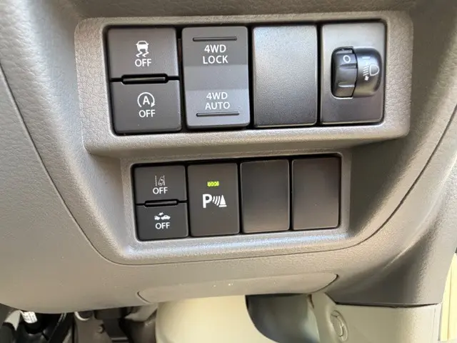 パートタイム4WD|日産 クリッパーバン 5BD-DR17V(4WD)の写真12