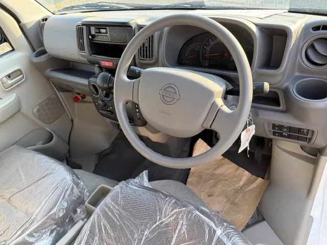 日産 クリッパーバン 5BD-DR17V(4WD)の写真16