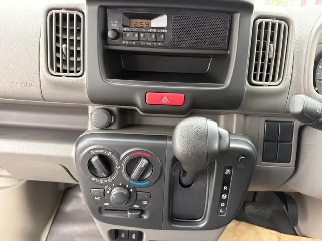 日産 クリッパーバン 5BD-DR17V(4WD)の写真29