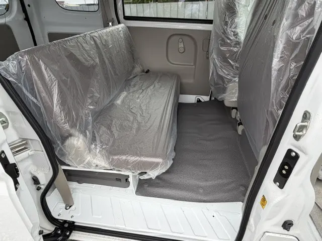 日産 クリッパーバン 5BD-DR17V(2WD)の写真10