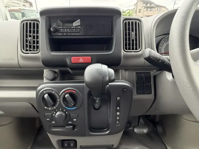 日産 クリッパーバン 5BD-DR17V(2WD)の写真13