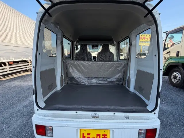 日産 クリッパーバン 5BD-DR17V(2WD)の写真9