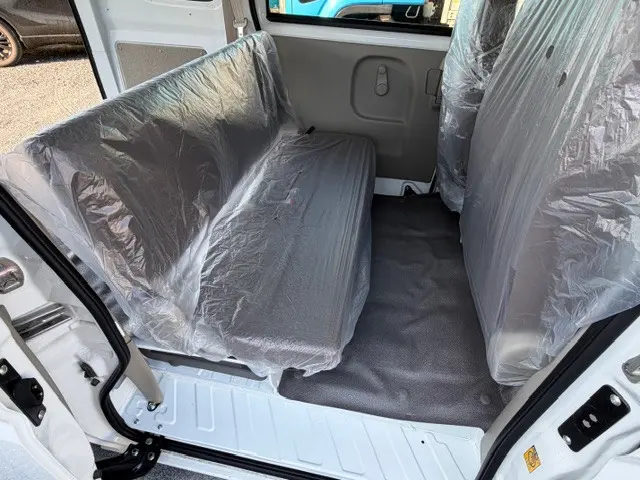 日産 クリッパーバン 5BD-DR17V(2WD)の写真11