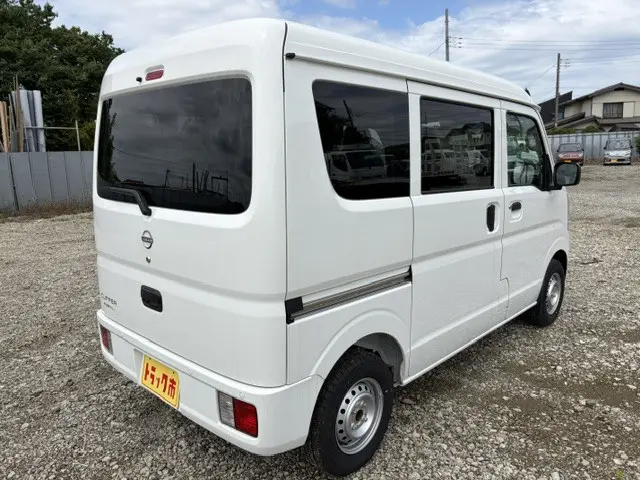 日産 クリッパーバン 5BD-DR17V(2WD)の写真6