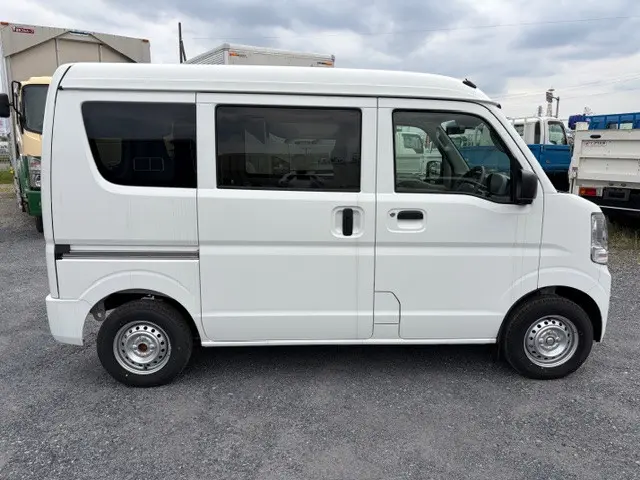 日産 クリッパーバン 5BD-DR17V(2WD)の写真7