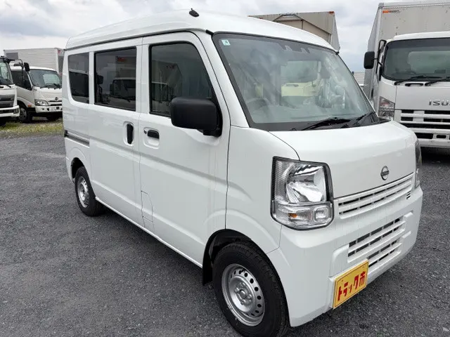 日産 クリッパーバン 5BD-DR17V(2WD)の写真8