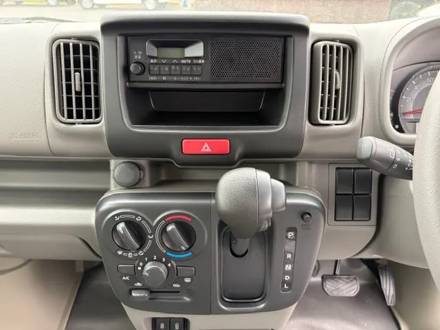 日産 クリッパーバン 5BD-DR17V(2WD)の写真13