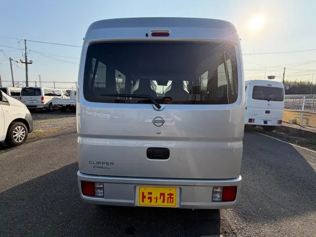 日産 クリッパーバン 5BD-DR17V(4WD)の写真5