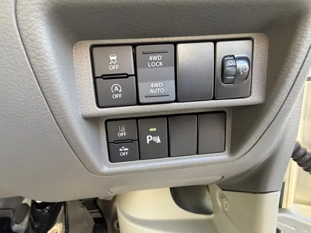 日産 クリッパーバン 5BD-DR17V(4WD)の写真17