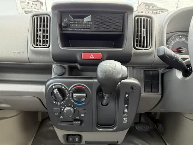 日産 クリッパーバン 5BD-DR17V(2WD)の写真13