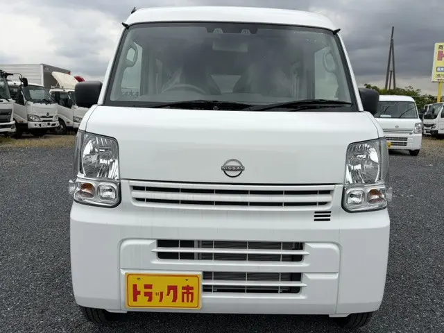 日産 クリッパーバン 5BD-DR17V(2WD)の写真2