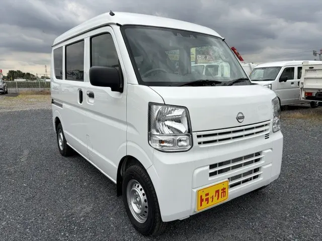 日産 クリッパーバン 5BD-DR17V(2WD)の写真8