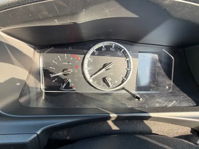 トヨタ ハイエースバン 3BF-TRH200V(2WD)の写真12