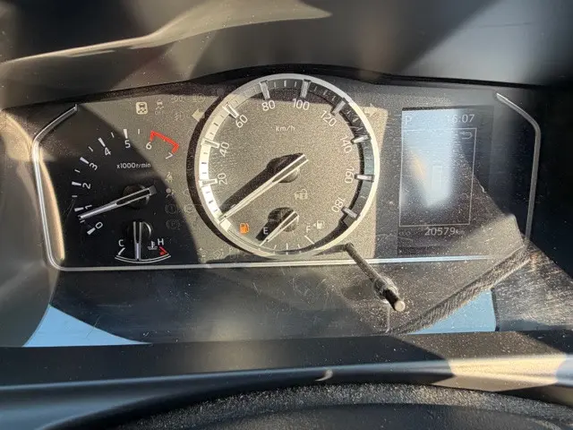 トヨタ ハイエースバン 3BF-TRH200V(2WD)の写真13