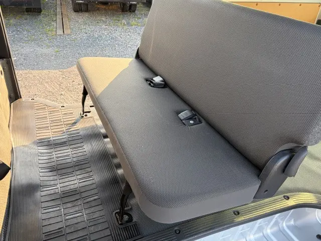 トヨタ ハイエースバン 3BF-TRH200V(2WD)の写真19
