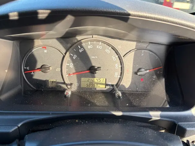 トヨタ ハイエースレジアス CBF-TRH200V(2WD)の写真14