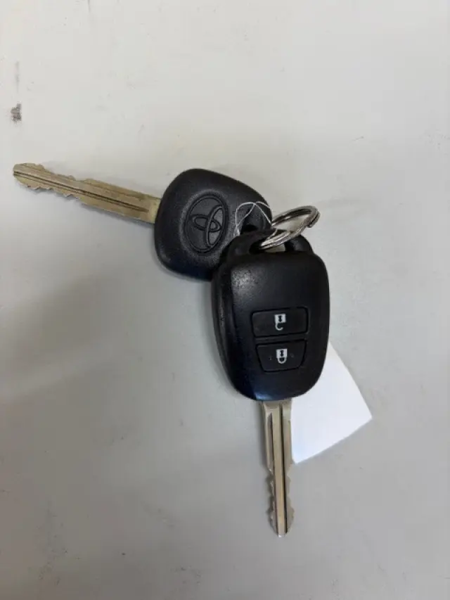 トヨタ ハイエースレジアス CBF-TRH200V(2WD)の写真25