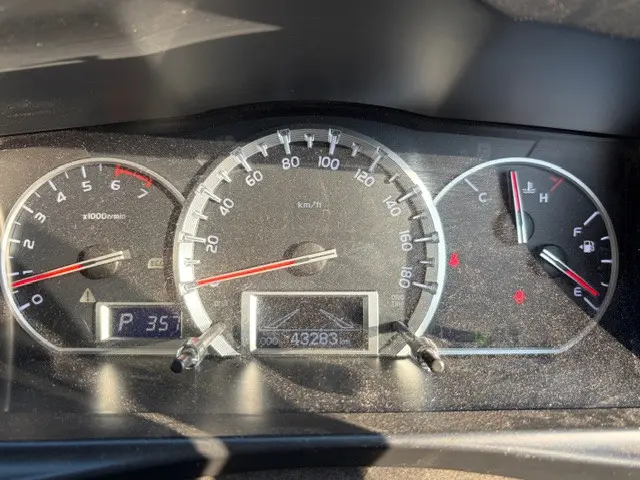 トヨタ ハイエースレジアス CBF-TRH200V(2WD)の写真13