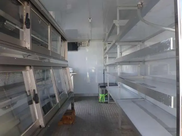 トヨタ ダイナ BDG-XZU388(4WD)の写真8