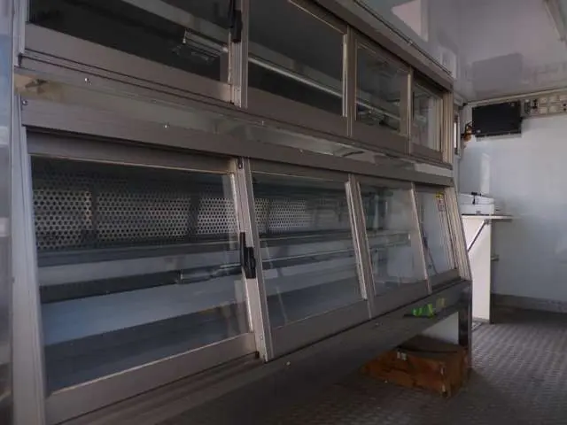 トヨタ ダイナ BDG-XZU388(4WD)の写真9