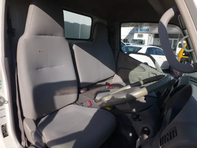 トヨタ ダイナ BDG-XZU388(4WD)の写真19