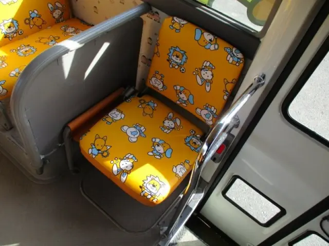 トヨタ コースター SDG-XZB40(2WD)の写真12