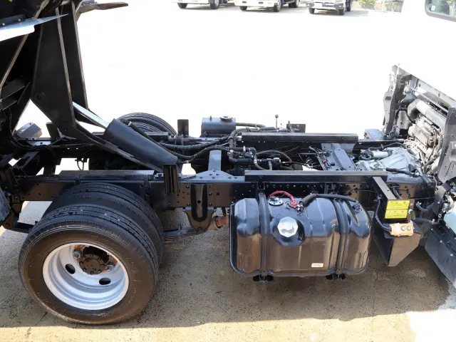 いすゞ エルフ TPG-NKR85AN(2WD)の写真20