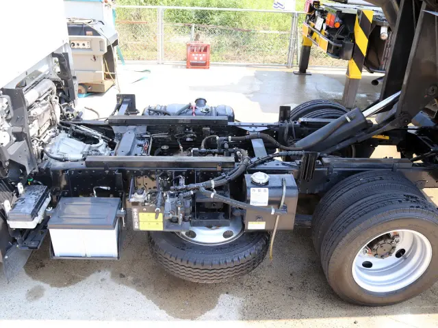 いすゞ エルフ TPG-NKR85AN(2WD)の写真23